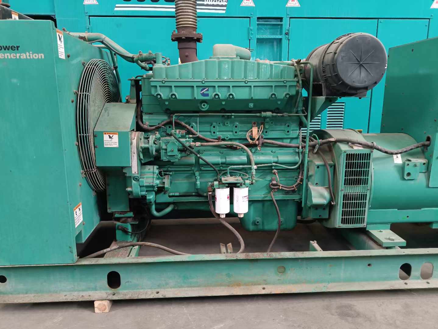 大理过载会对 600kW 柴油发电机组造成哪些损害？