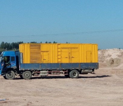 大理发电机出租如何判断柴油发电机冷却液是否需要更换？