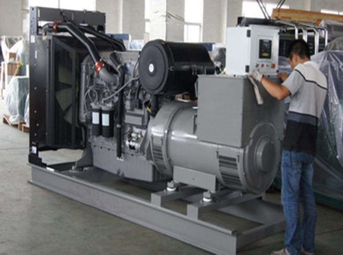 大理柴油发电机组和储能设备配合使用的案例