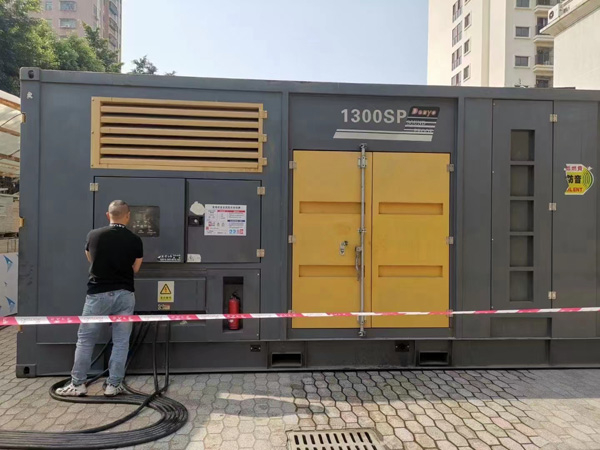 大理500KW发电机组冬季应该配多大的启动电瓶？