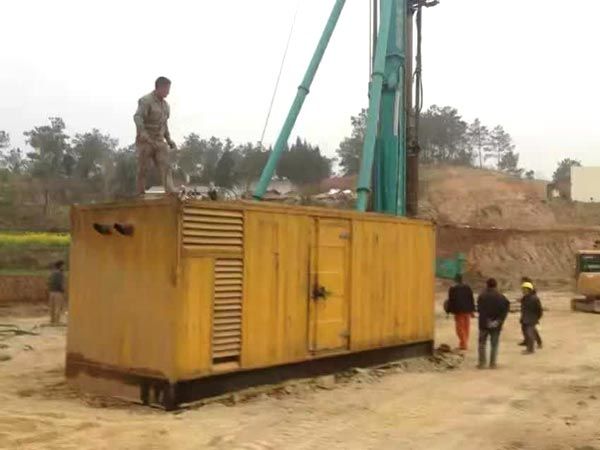 大理如何判断水冷式机油散热器密封件是否需要更换？